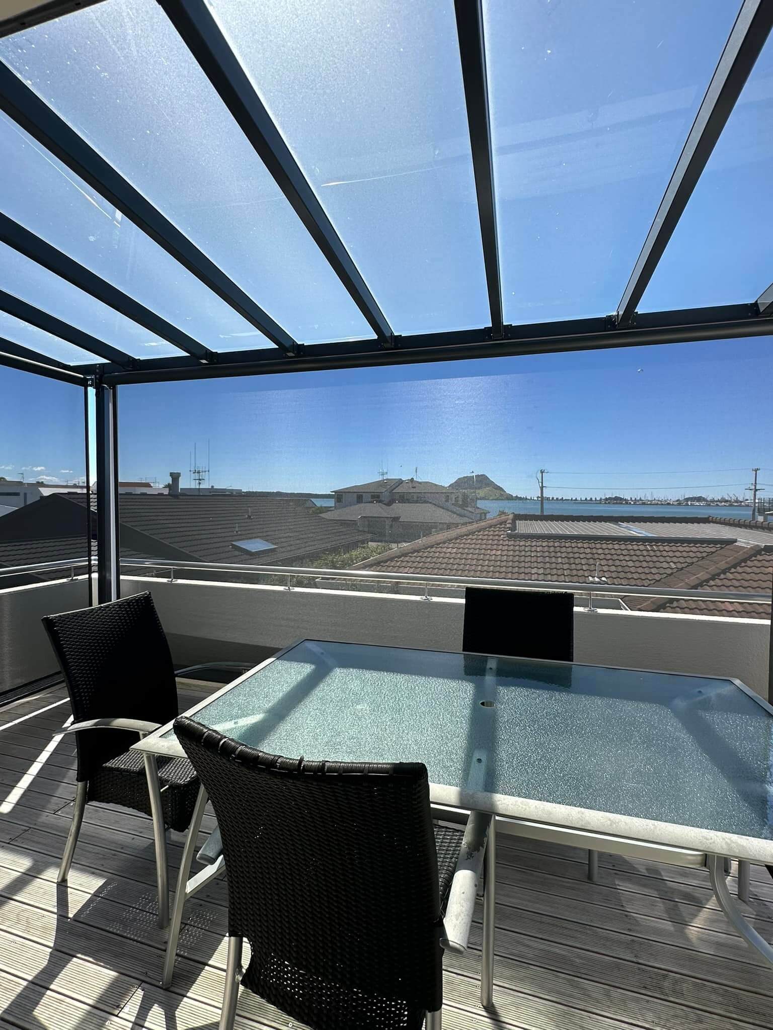 Outdoor Screens & Drop Down Blinds 10