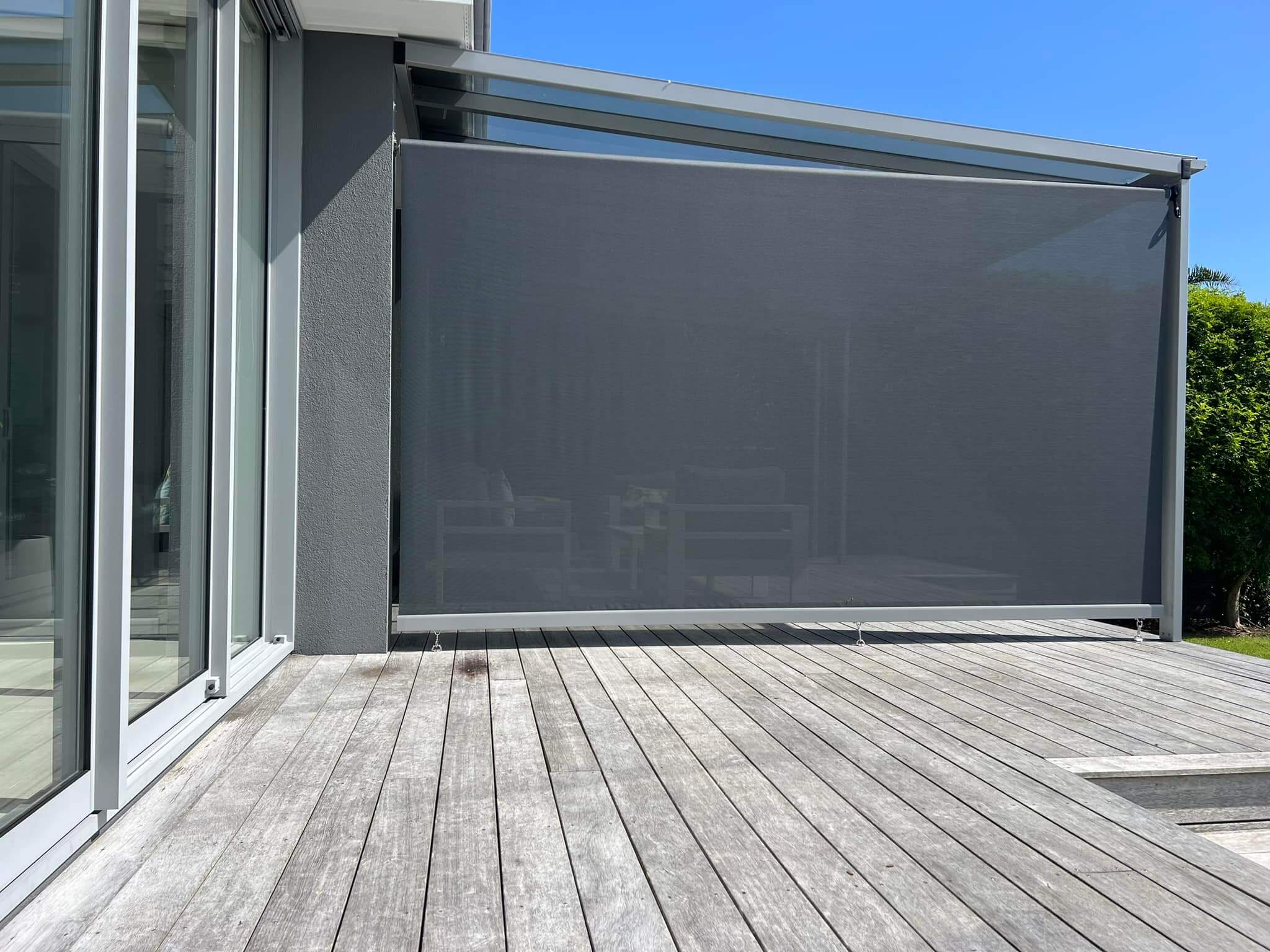 Outdoor Screens & Drop Down Blinds 9